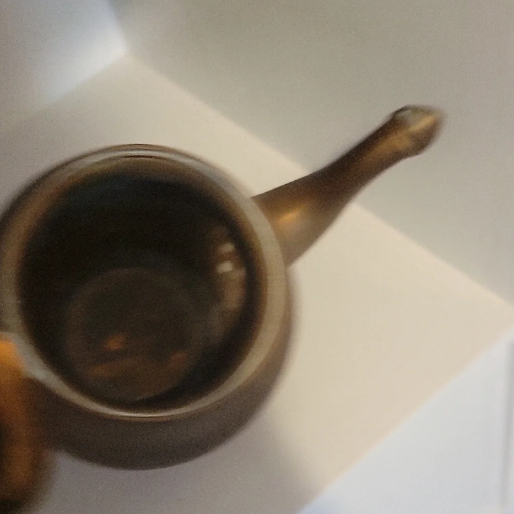 Vintage Classic Brass Teapot with Curved wooden Handle